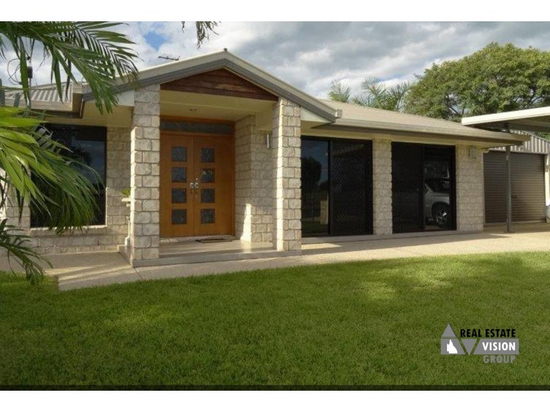 36 Wey St, Blackwater QLD 4717