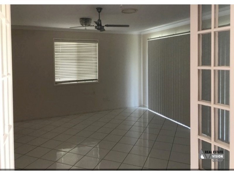 36 Wey St, Blackwater QLD 4717