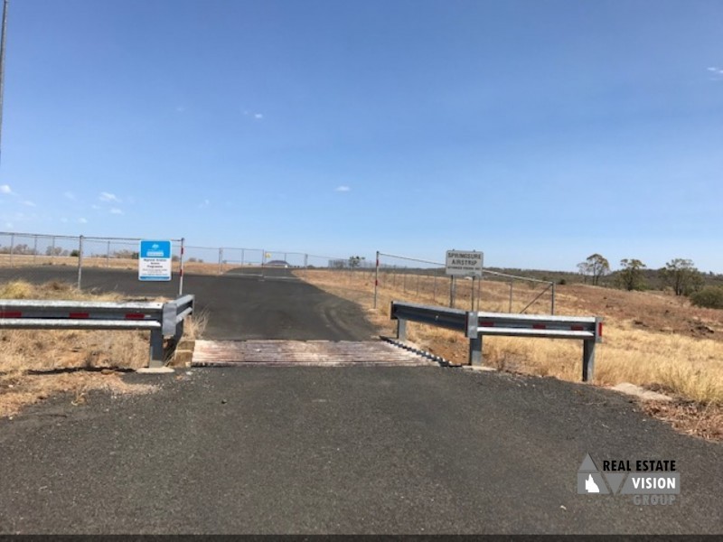 17 Airport Dr, Springsure QLD 4722