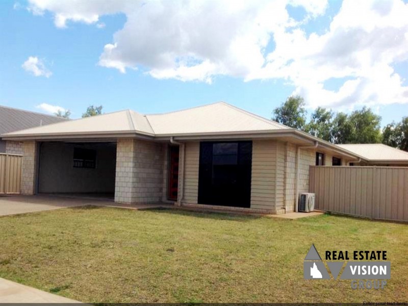 12 Randwick Rd, Emerald QLD 4720