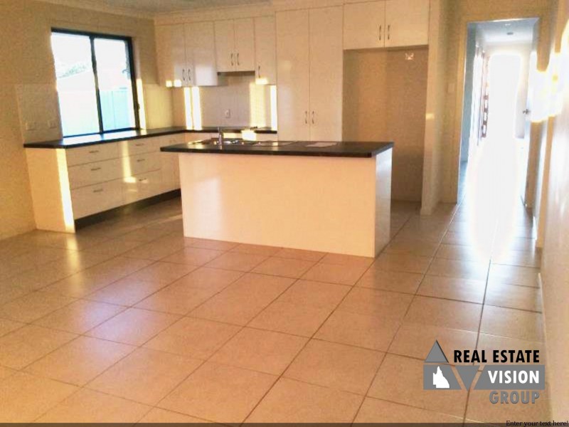 12 Randwick Rd, Emerald QLD 4720