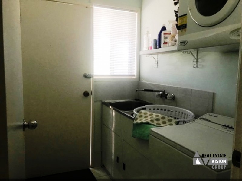 11 Rifle Range Rd, The Gemfields QLD 4702