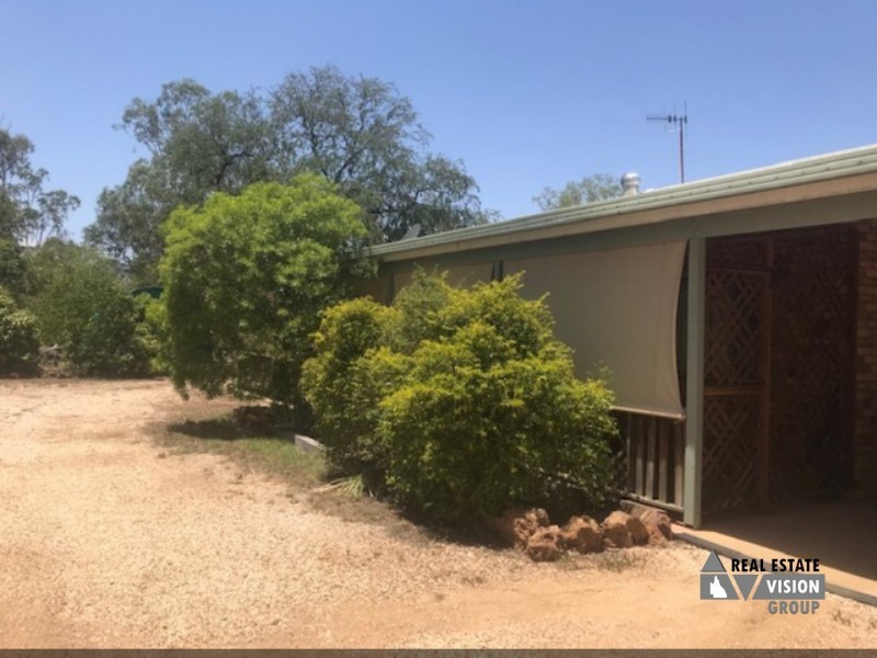 11 Rifle Range Rd, The Gemfields QLD 4702