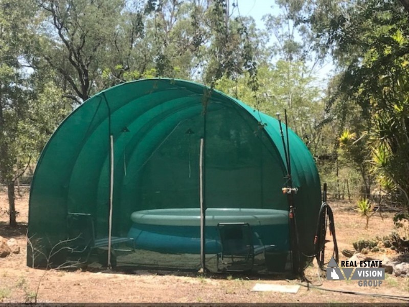 11 Rifle Range Rd, The Gemfields QLD 4702