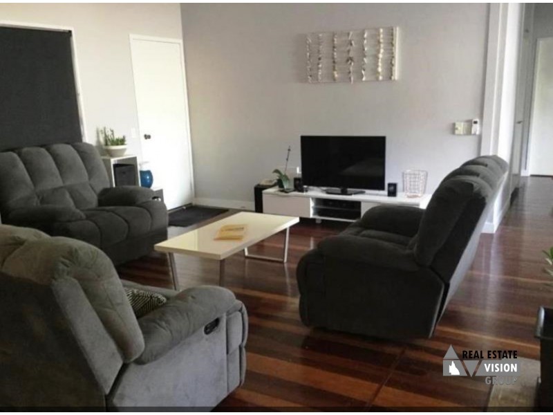 175 Bauman Way, Blackwater QLD 4717