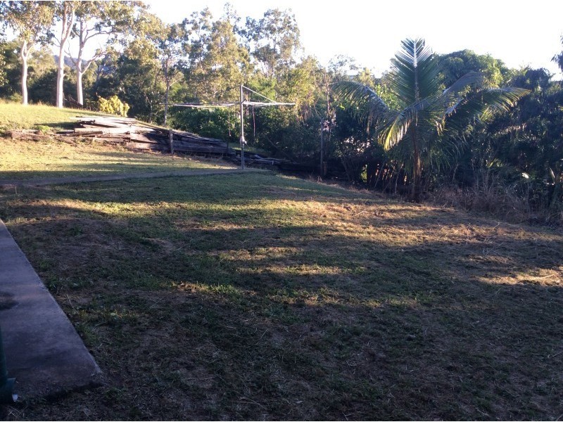 18 Warruga St, Cannonvale QLD 4802