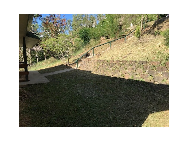 18 Warruga St, Cannonvale QLD 4802