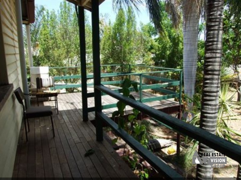 25 Darwin St, Jericho QLD 4728