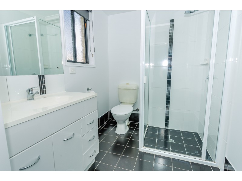 17 Berthun St, Emerald QLD 4720