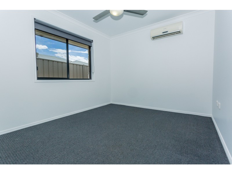 17 Berthun St, Emerald QLD 4720