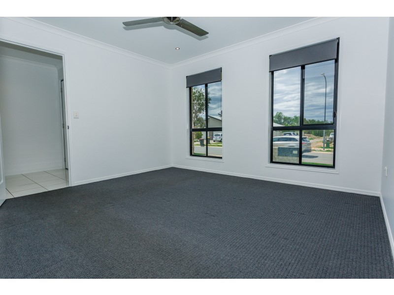 17 Berthun St, Emerald QLD 4720