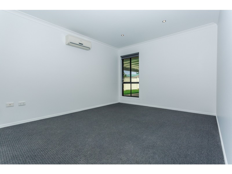 17 Berthun St, Emerald QLD 4720