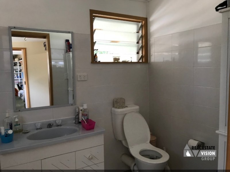 58 Goanna Flats Rd, The Gemfields QLD 4702