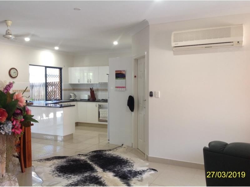 1/7 Erromango Dr, Jubilee Pocket QLD 4802