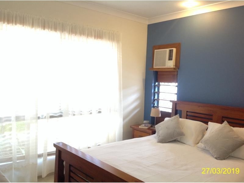 1/7 Erromango Dr, Jubilee Pocket QLD 4802