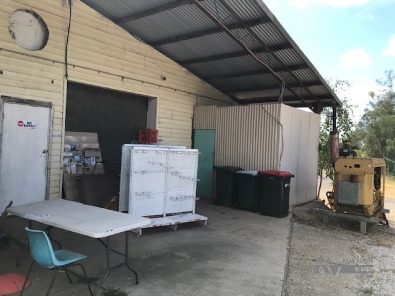 19B Rifle Range Rd, The Gemfields QLD 4702