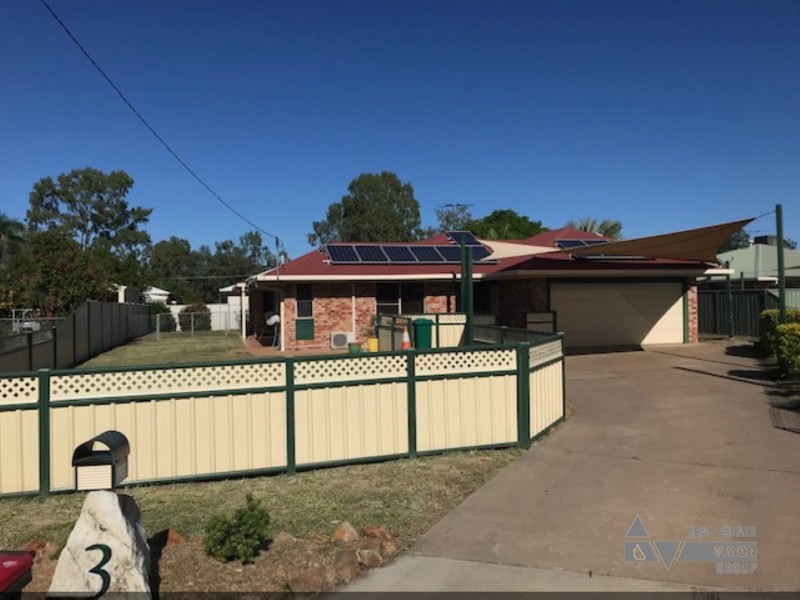 3 Sharlyn Cres, Emerald QLD 4720