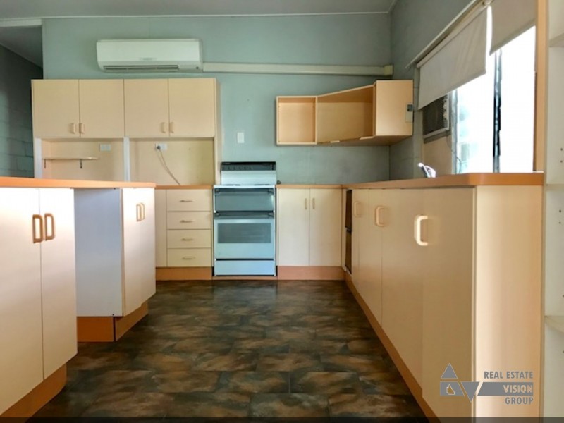 20 Curt St, Emerald QLD 4720