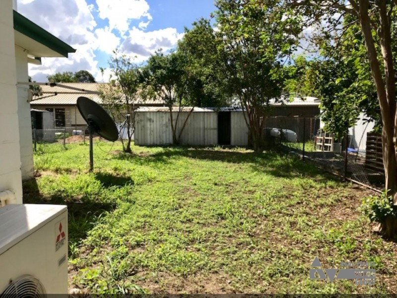 20 Curt St, Emerald QLD 4720