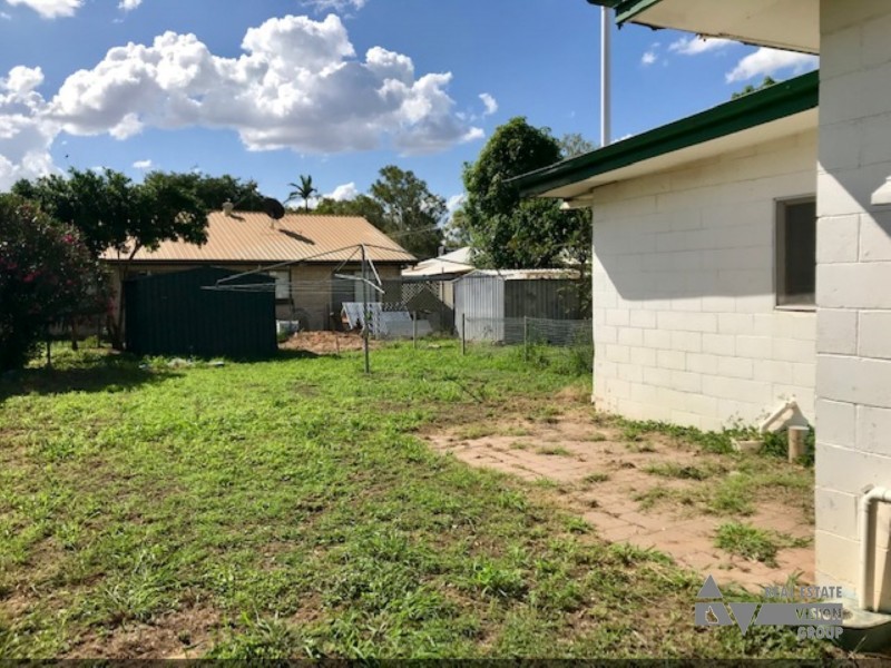 20 Curt St, Emerald QLD 4720