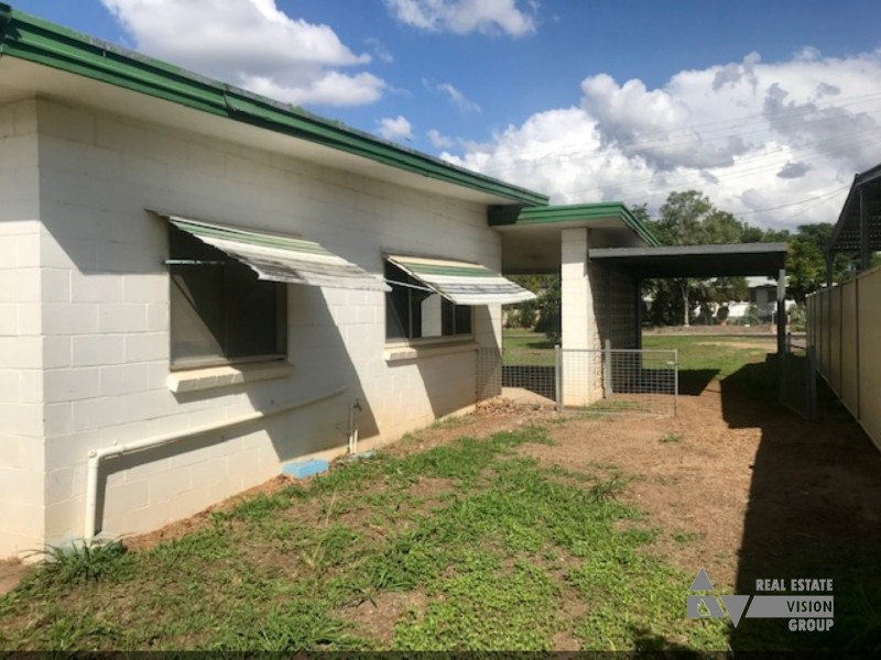 20 Curt St, Emerald QLD 4720