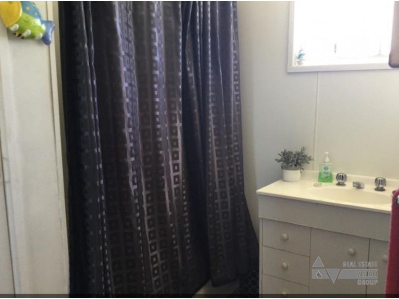 18 Fern Street, Blackwater QLD 4717