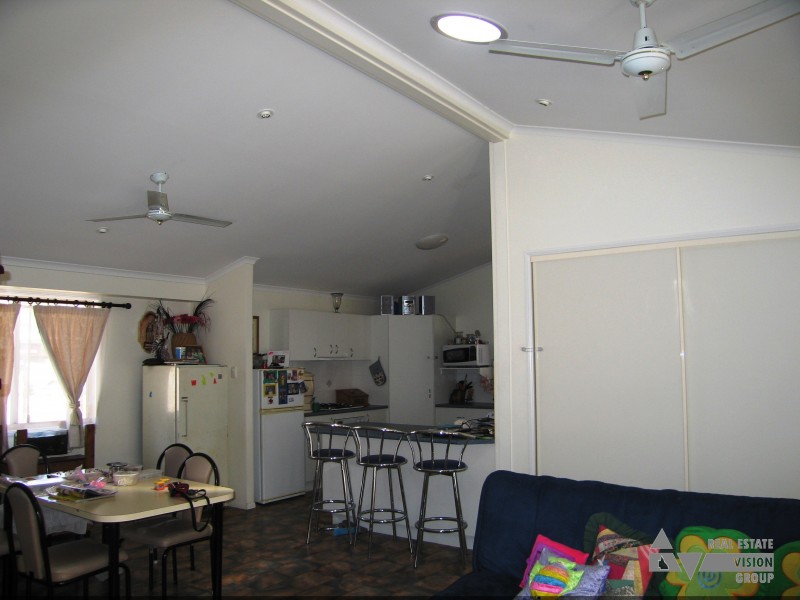 6 Talbot St, Blackwater QLD 4717