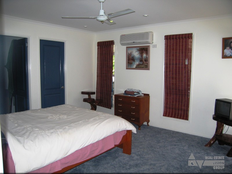 6 Talbot St, Blackwater QLD 4717