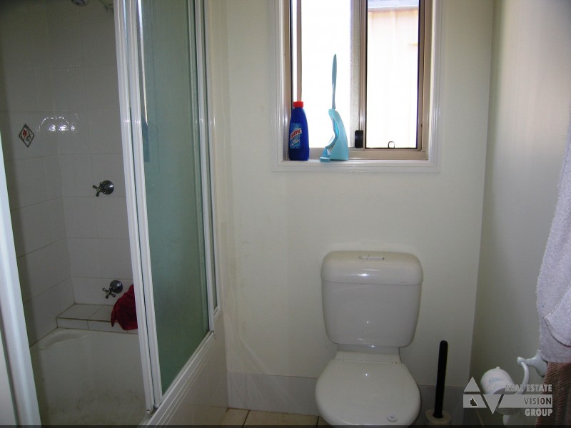 6 Talbot St, Blackwater QLD 4717