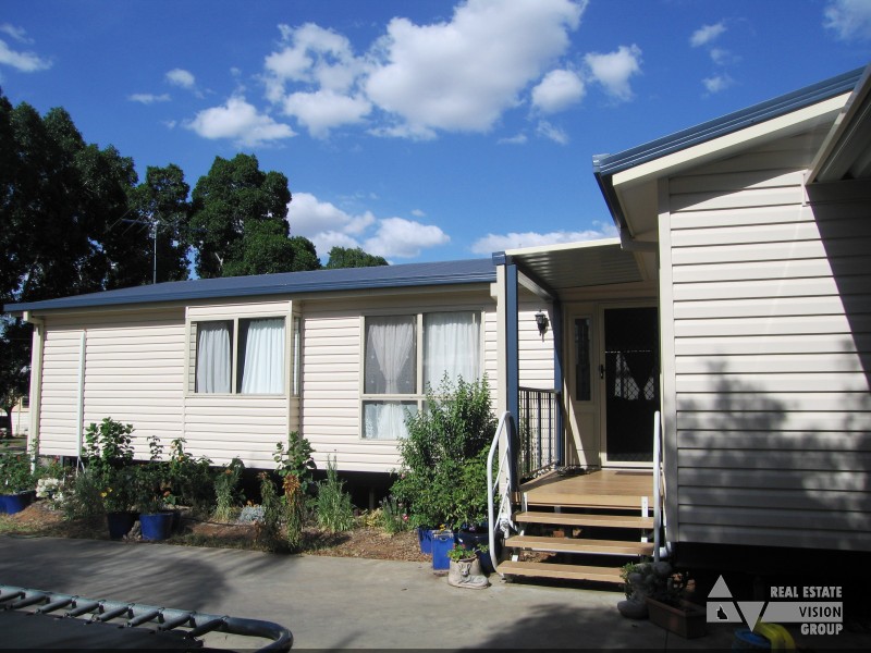 6 Talbot St, Blackwater QLD 4717