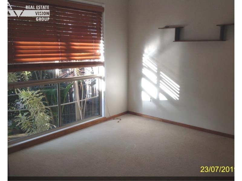 5 Hamilton Ave, Cannonvale QLD 4802