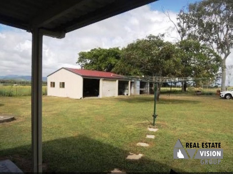 34 Perry Rd, Alligator Creek QLD 4740