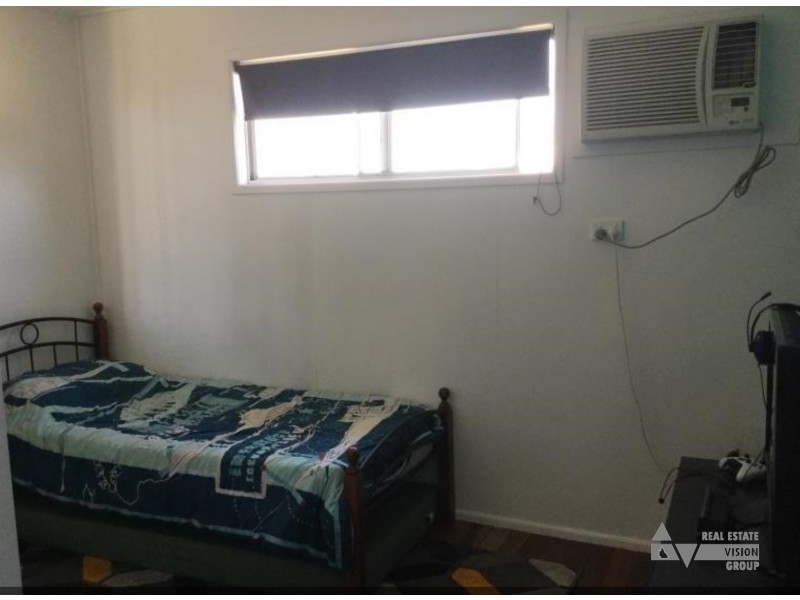 8 Columba St, Blackwater QLD 4717