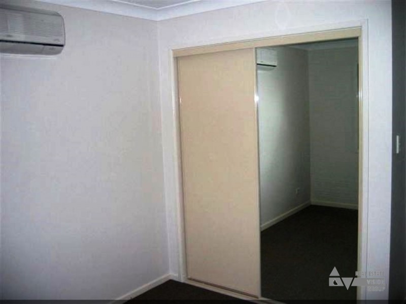 8 Boonery St, Blackwater QLD 4717