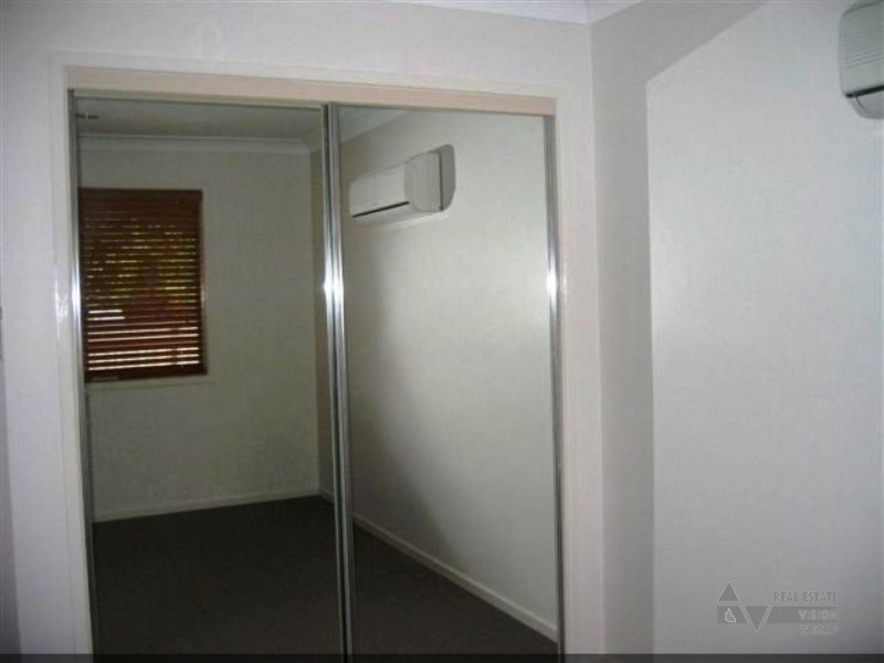 8 Boonery St, Blackwater QLD 4717