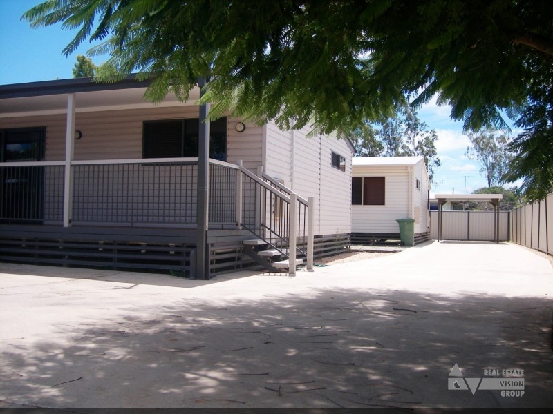 8 Boonery St, Blackwater QLD 4717