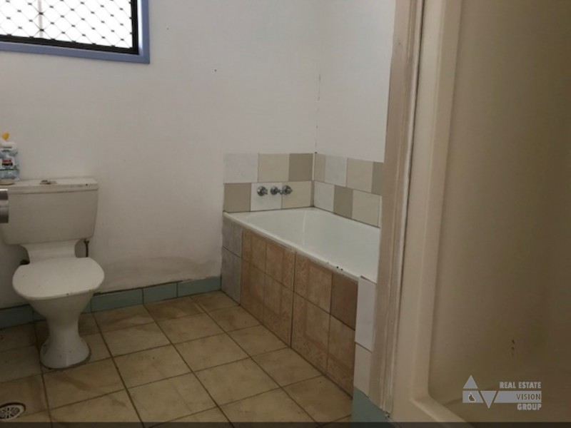 42 Goanna Flats Rd, The Gemfields QLD 4702