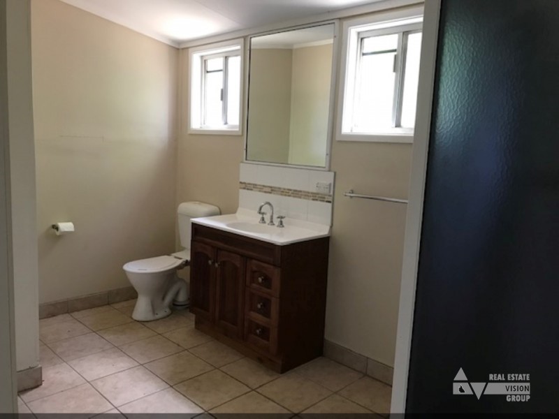 42 Goanna Flats Rd, The Gemfields QLD 4702