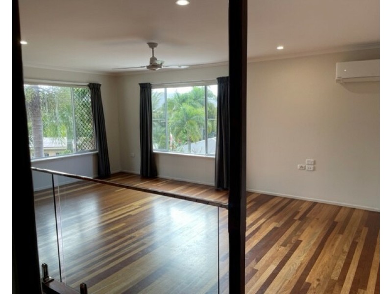 38 Manooka Dr, Cannonvale QLD 4802
