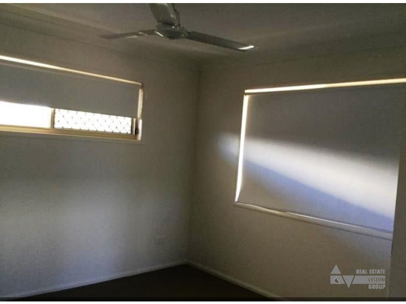 Unit 4/28 Blain St, Blackwater QLD 4717