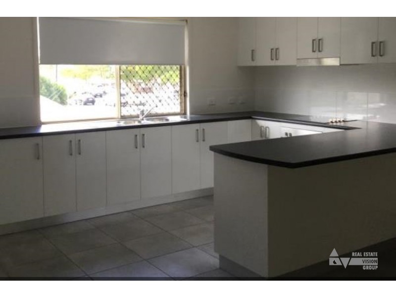 Unit 1/28 Blain St, Blackwater QLD 4717