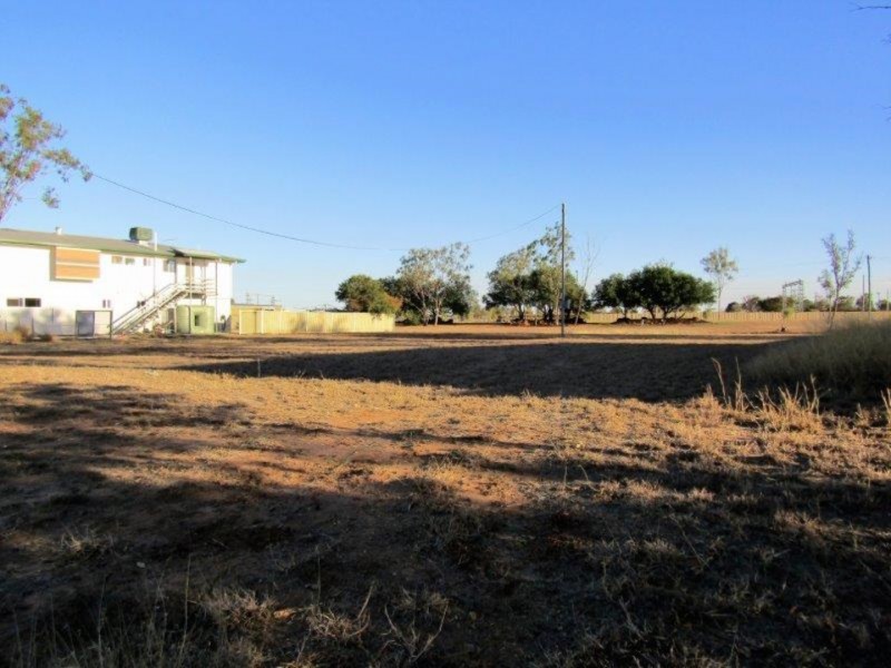 5 Schotia St, Blackwater QLD 4717