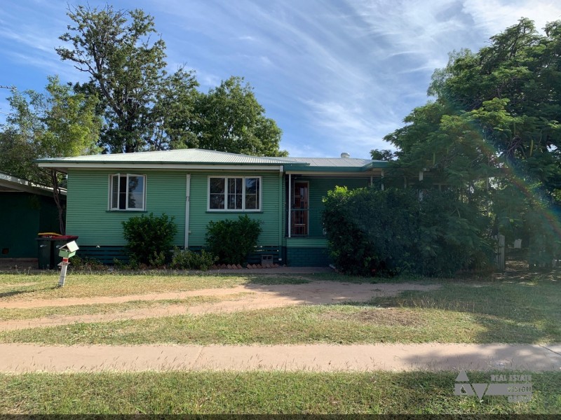 155 Borilla St, Emerald QLD 4720