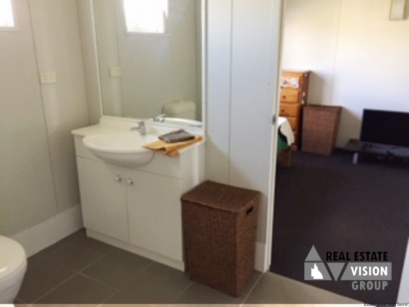 3 Summer Red Ct, Blackwater QLD 4717