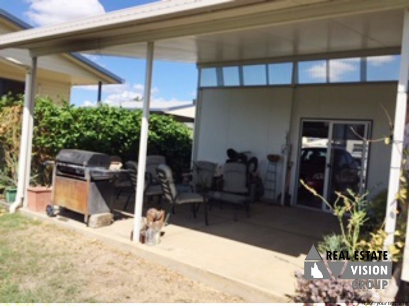 3 Summer Red Ct, Blackwater QLD 4717
