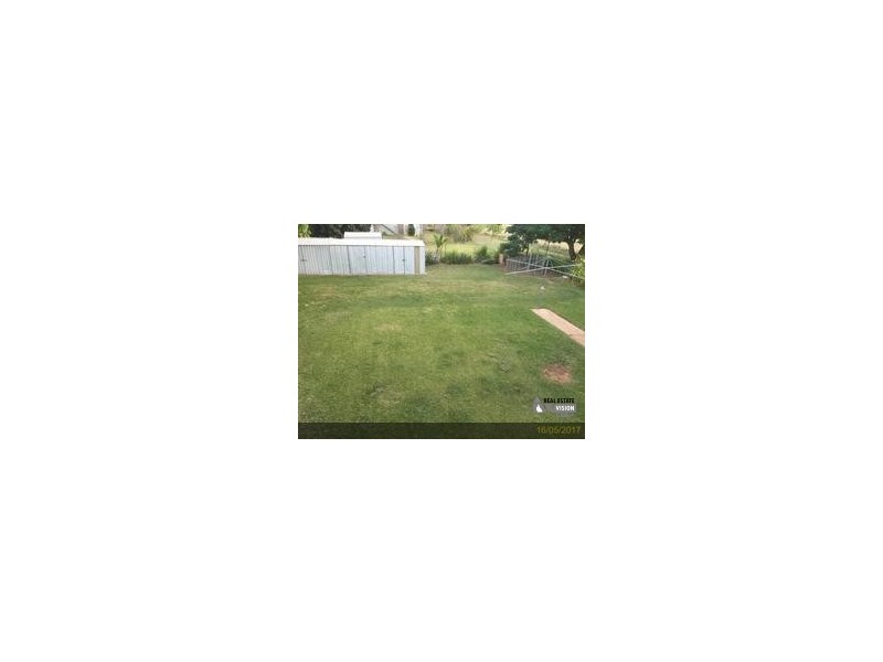1 Lucie Street, Bluff QLD 4702