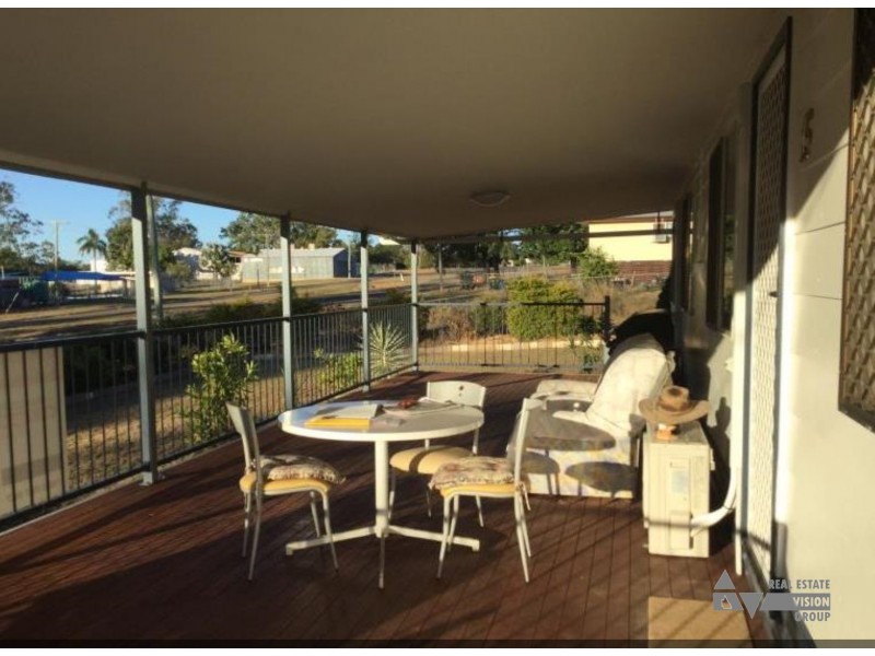 15 Elizabeth St, Duaringa QLD 4712