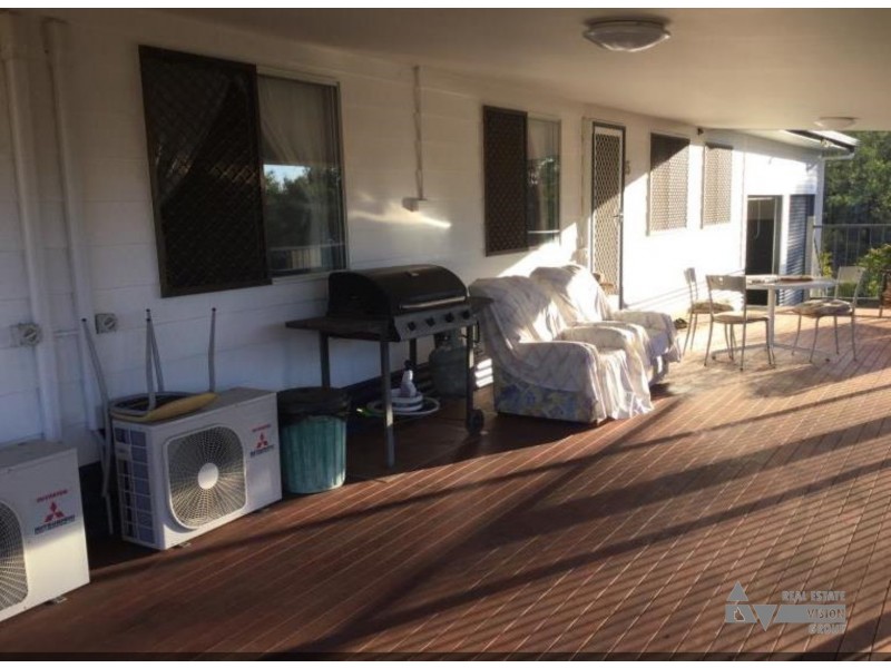 15 Elizabeth St, Duaringa QLD 4712