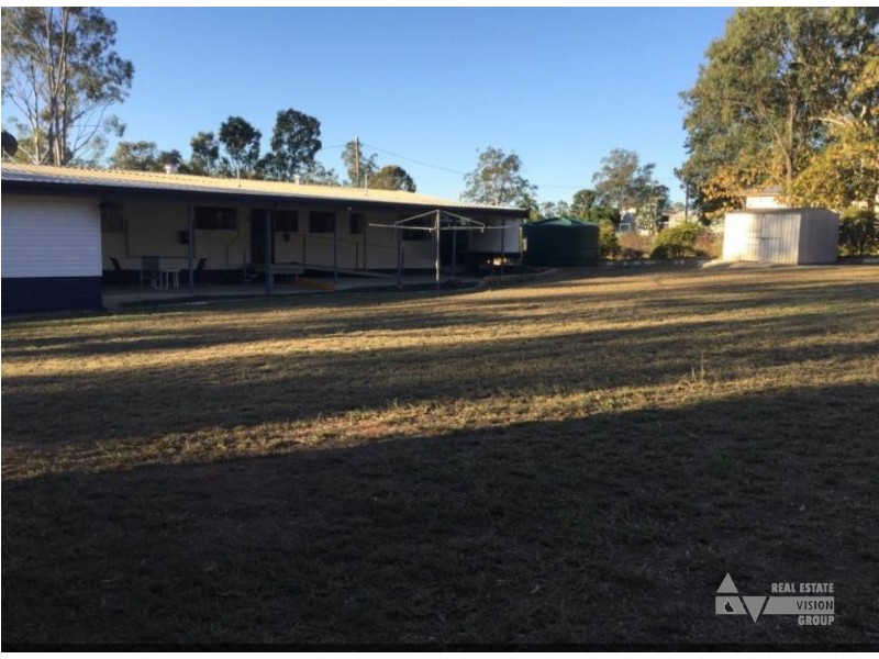 15 Elizabeth St, Duaringa QLD 4712