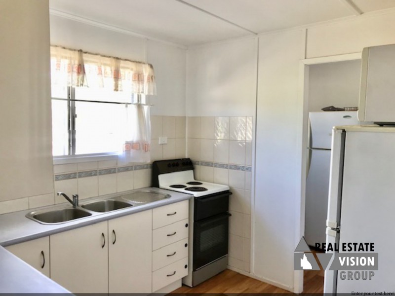 47 Wey St, Blackwater QLD 4717